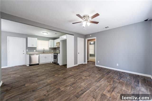 Top-Rated Gonzalez Elementary Zone: Renovated & Affordable Family Home 4 Lush green backyard of the renovated Dallas home