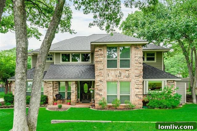 Burleson: Your Luxury Country Escape for Under $400K 3 Elegant Living Room of William Wallace Drive Home