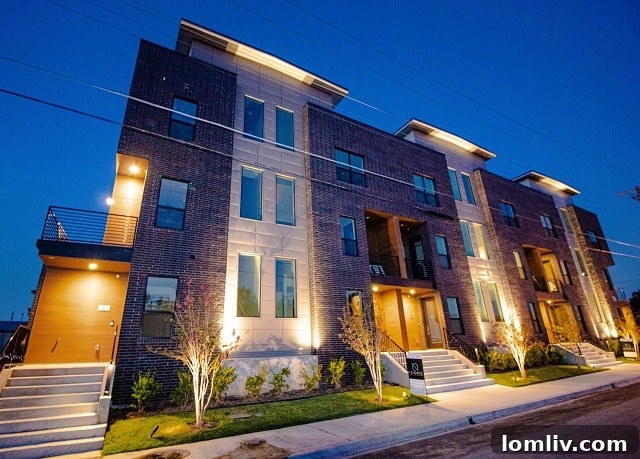 Park Plaza Townhomes - Exterior View