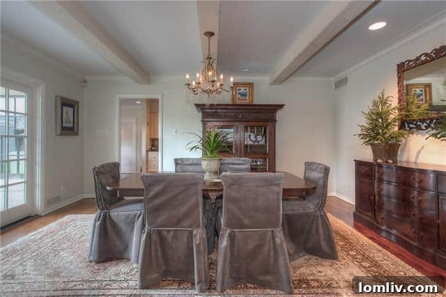 Elegant Living Room Fort Worth