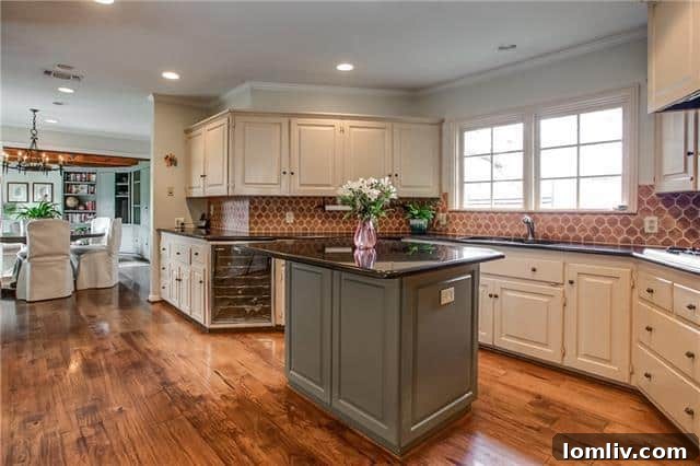 Classic Fort Worth Home Dining Area