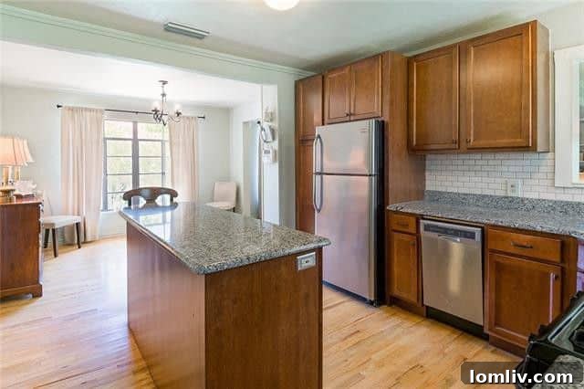 Hollywood Heights: Desert Charm or Timeless Brick 10 9785bbbf32513ba7eb9622265cd407b5l-m3xd-w1020_h770_q80