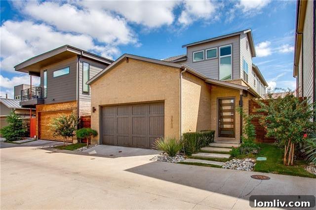 Exterior of newer construction home in Glencoe Park