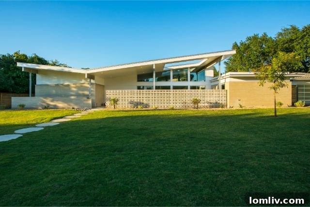 ClassicUrbanHomes-MeadowdaleLn-HR-031