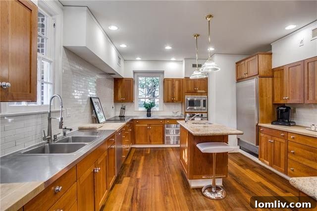 Spacious Gourmet Kitchen with Island