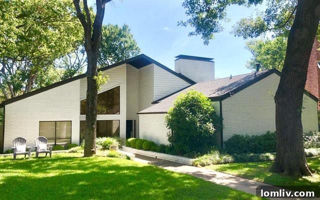Viewside1 - Mid-Century Style Home in Lake Highlands