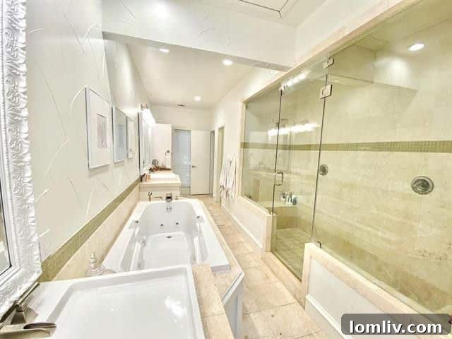 Viewside6 - Luxurious Master Bathroom