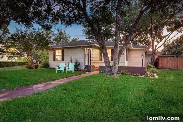 Bluffview's Coveted Gem: Yours for $525,000 2 Exterior view of a charming Bluffview Dallas home on Glencrest Lane