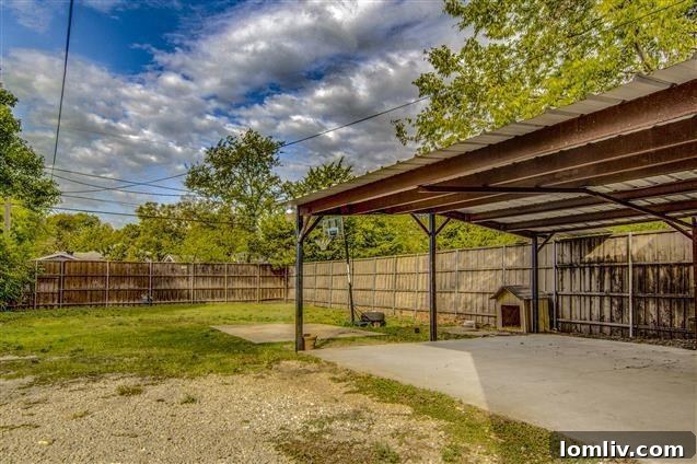 Marsalis - Inviting Exterior