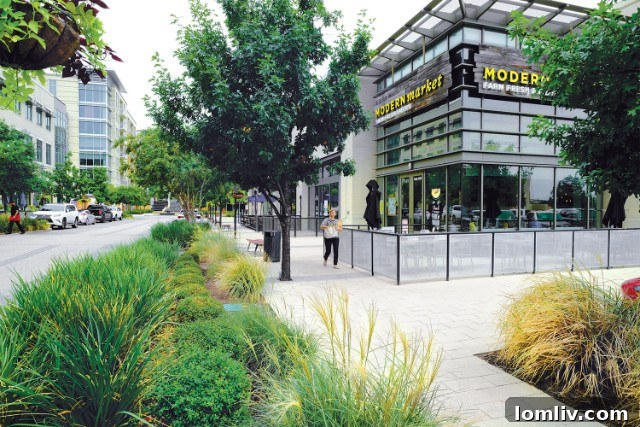 Aerial view of Preston Hollow Village promenade