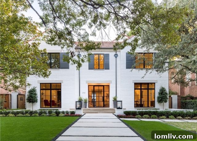 Exquisite transitional-style luxury home by Alford Homes in Park Cities, Dallas