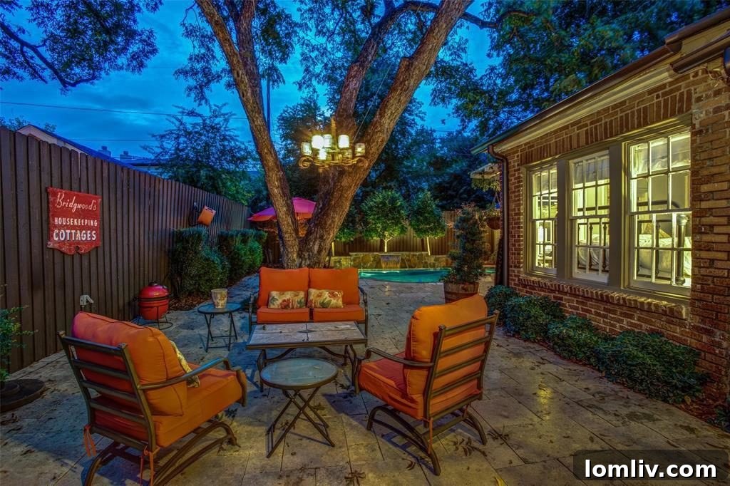 Merrimac M Streets Home Dining Area