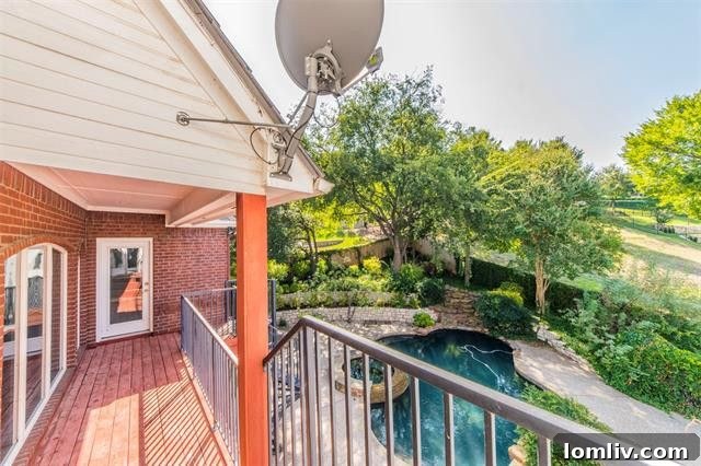 Elegant Bathroom with Dual Vanities and Modern Fixtures