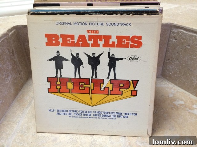 Facade of the distinctive eight-unit complex at 3730 Holland Avenue, Dallas