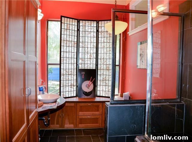 Second bathroom showcasing a classic original clawfoot tub