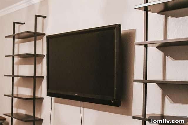 Updated kitchen appliances in 303 Williams Street