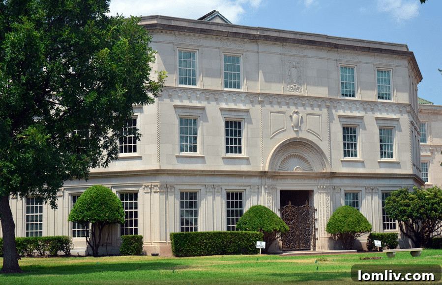 Architectural Details of 1212 Lancaster Avenue