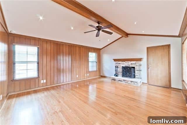 Lakewood Heights Premium Picks or Savvy Steals 10 Interior of 1950s Dallas Home - Bright and Versatile Space