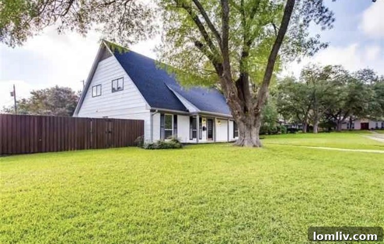 Spacious living area at 419 Brook Glen Drive Richardson