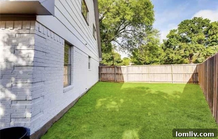 Spacious backyard at 419 Brook Glen Drive