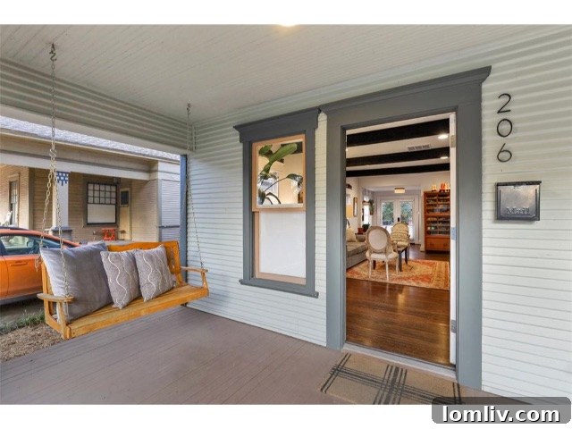 Interior view of the historic Prairie home, Winnetka Heights