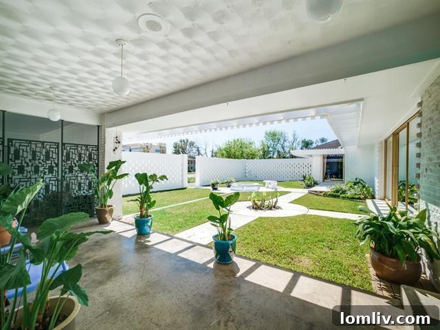 Unique brick breezeway wall at 7847 Northaven Road