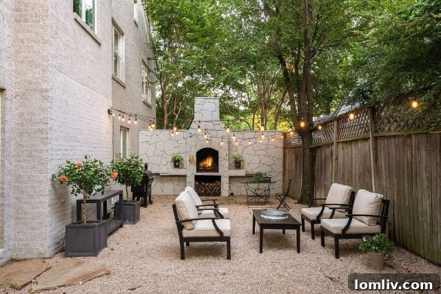 4307-Bluffview-Blvd-entry-stair