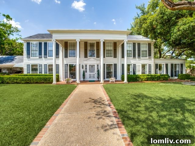 Moss Haven Colonial: Green Pastures, Tall Tales 2 Historic Moss Haven Colonial Home in Dallas, TX