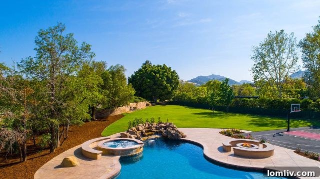 Your La La Land Oasis Auction 15 LaQuilla