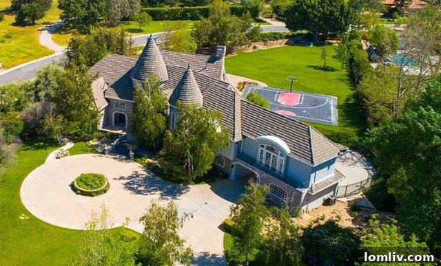 Your La La Land Oasis Auction 3 LaQuilla