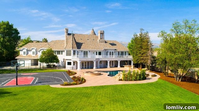 Your La La Land Oasis Auction 4 LaQuilla