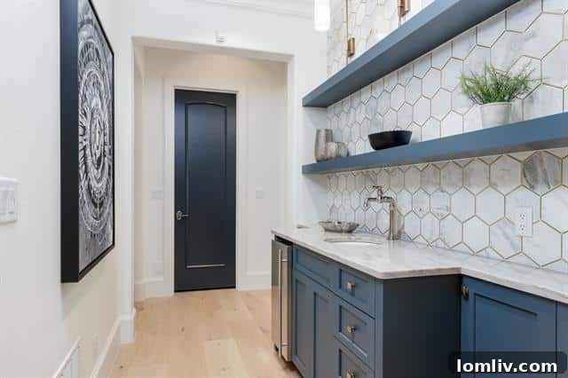 Guest Bedroom Interior, Wills Court Vaquero