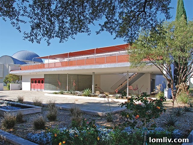 The historic Magnolia Lounge at Fair Park Dallas