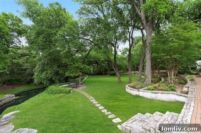 Phil Romano'nun Efsanevi Malikanesinde Krallar Gibi Yaşam 28 Strait Lane Estate Resort Style Pool Area