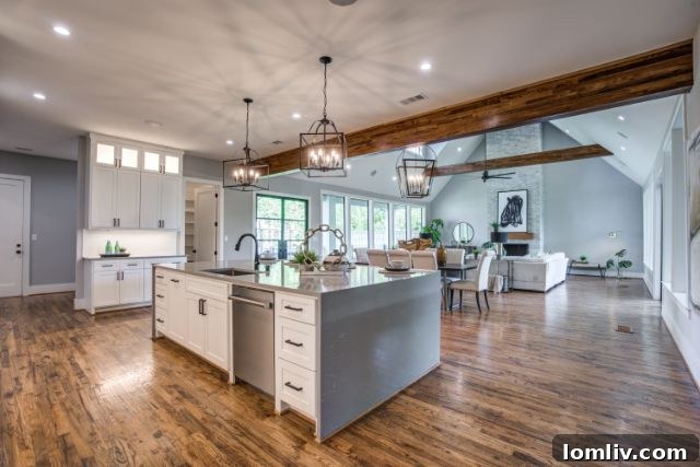 Inviting Private Entrance Preston Hollow