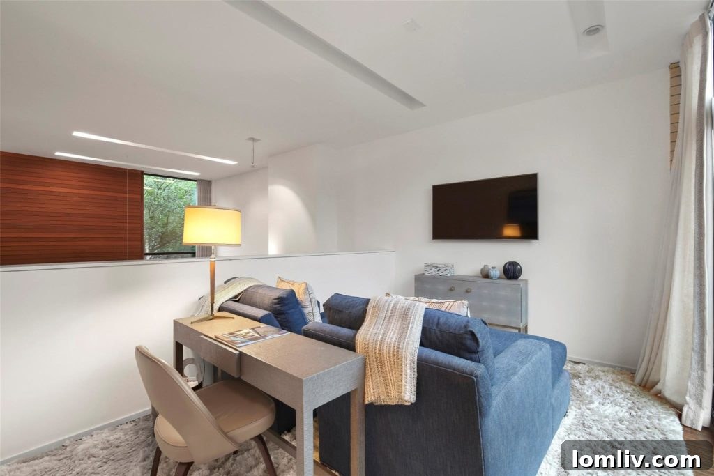 4321 Travis Interior View from Landing