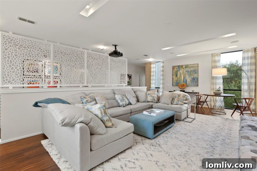 4321 Travis Interior Bathroom 3