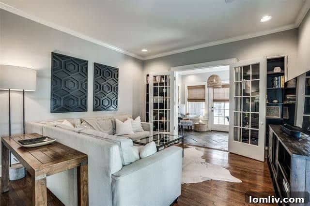 Stylish Bathroom Renovation in Old East Dallas Cottage
