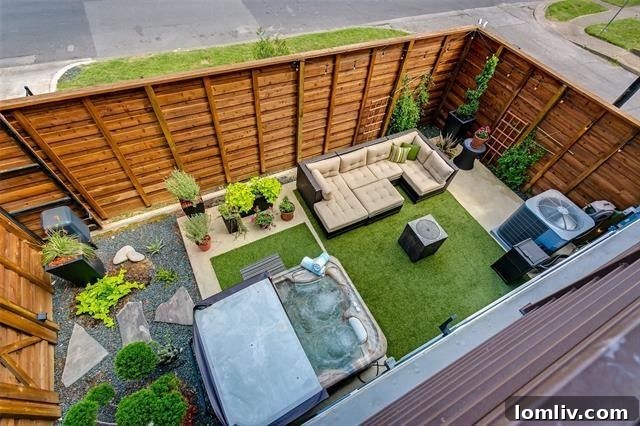 Private Outdoor Oasis with Hot Tub in Dallas Home
