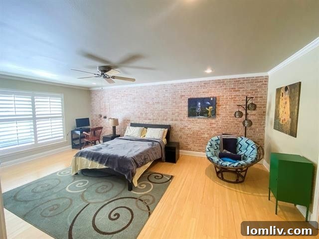 Pink Wall Elegance An Exclusive Open House Unveiling 8 6234-Bandera