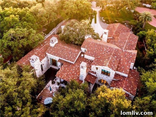 Luxury Waterfront Tuscan Farmhouse Austin