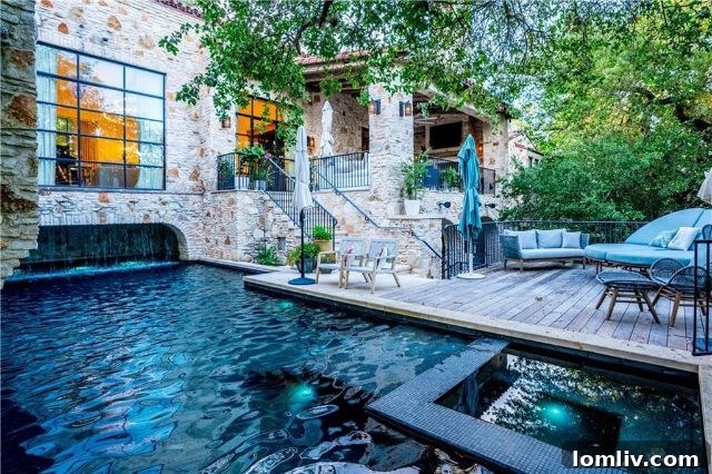 Lake Austin Waterfront Home