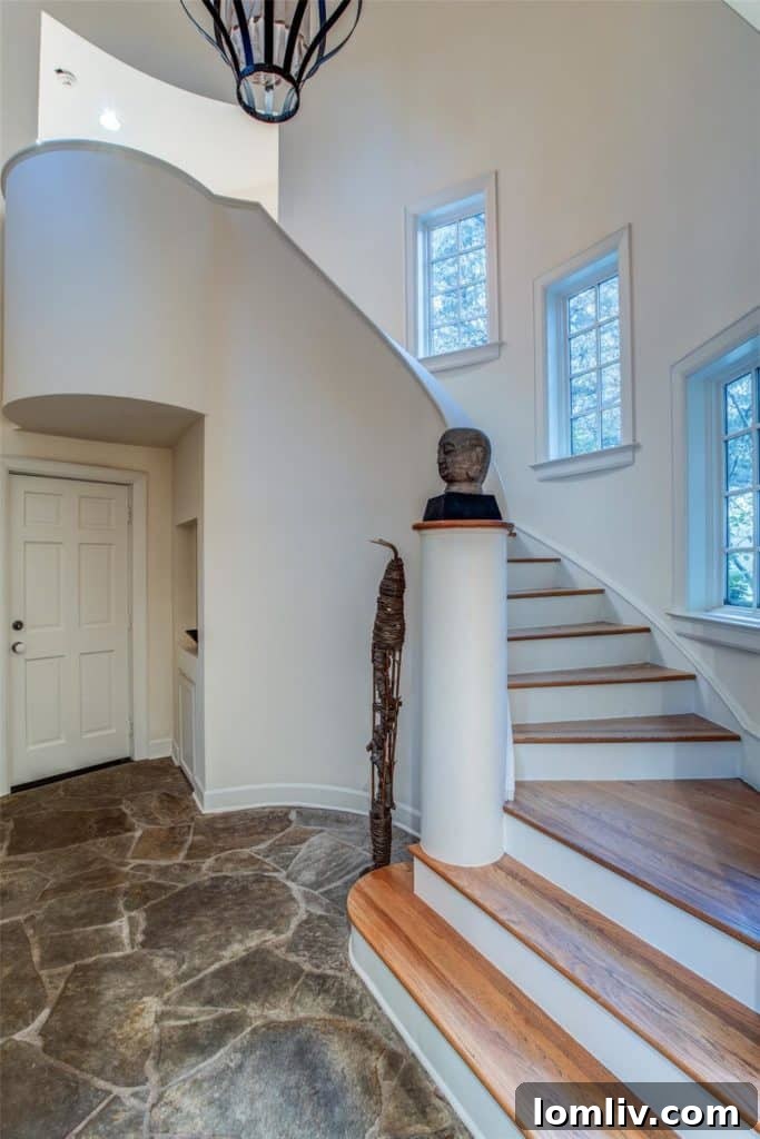 9532 Alta Mira Drive - Turret Staircase