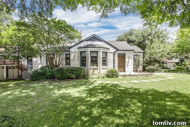 Modern Lakewood bungalow exterior, Dallas luxury home