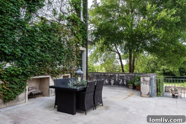 Elegant Patio and Outdoor Living Space