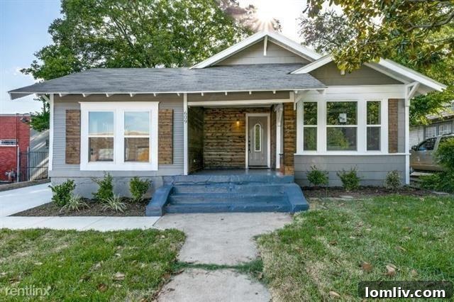 Charming exterior of a North Oak Cliff home, showcasing its inviting curb appeal and classic architecture.