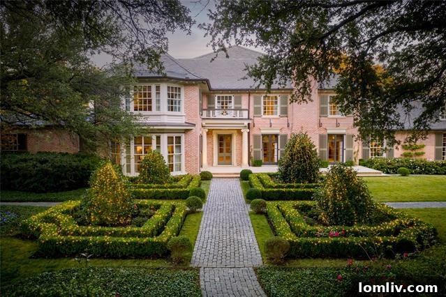 Expansive Luxury Estate in Volk Estates, Dallas