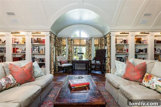 Intricate Lattice Design on the Estate's Exterior