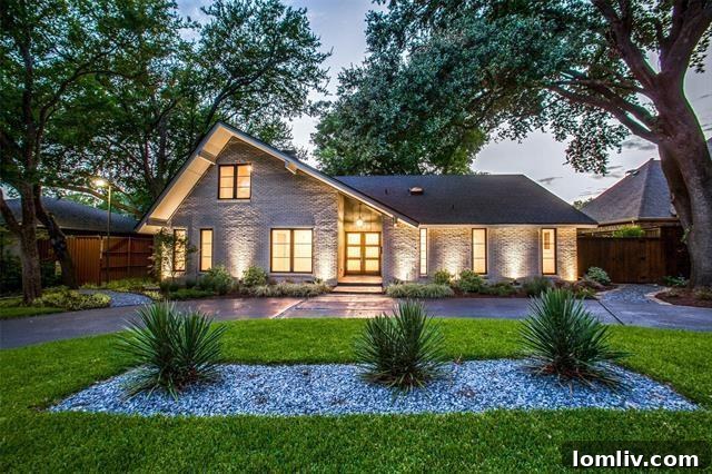 A vibrant aerial view of the bustling Lake Highlands neighborhood, showcasing green spaces and residential areas, setting the scene for desirable real estate opportunities.