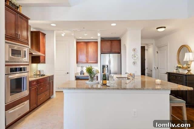 Sorrento Condominiums Dallas dining area